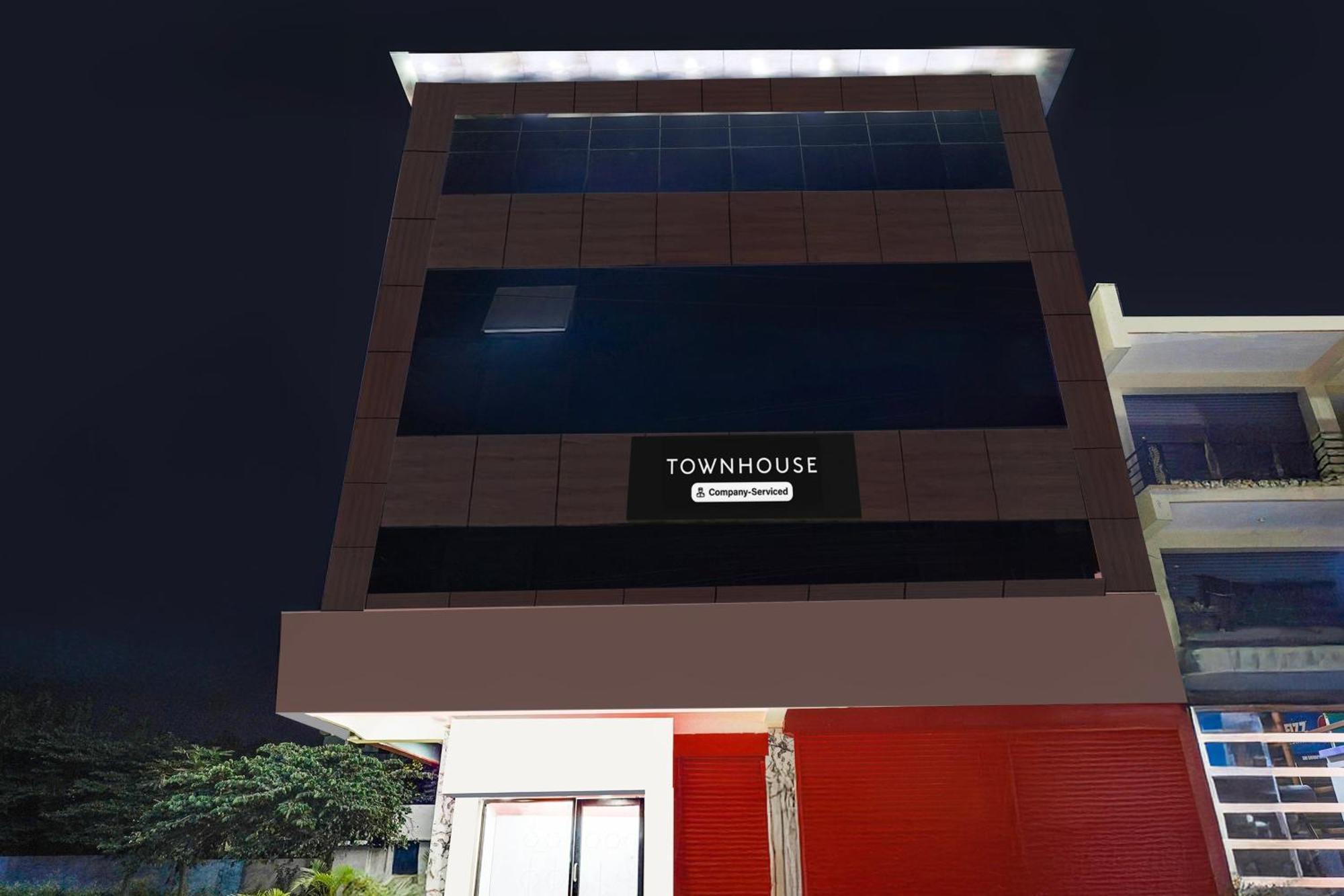 Townhouse Bidadi Formerly Royal Garuda Екстер'єр фото