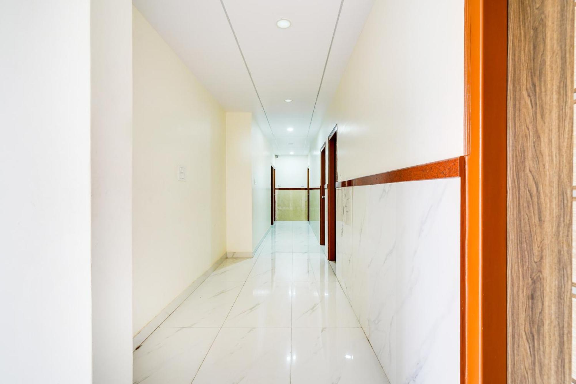 Townhouse Bidadi Formerly Royal Garuda Екстер'єр фото
